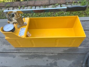 Pumpa na tlakové zkoušky potrubí/topení - 2