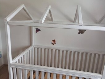 Dětská netradiční postel ve výborném stavu - bílá - 2