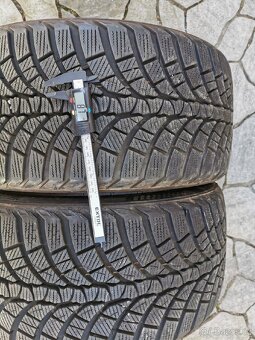 Zimní pneu 255/35 R18 Kumho - 2