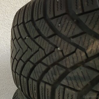 Zimní pneumatiky Continental 195/65 R15 č. AP38 - 2