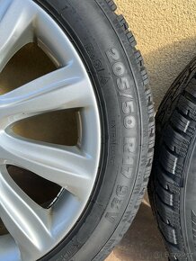 Volvo V40, originální disky, nové zimní pneu Riken 205/50 R1 - 2