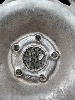 Plechová zimní kola 205/60 r16 - 2