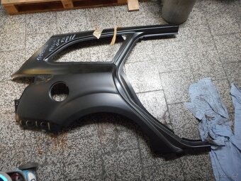 Pravý zadní blatník - Ford Focus - 2