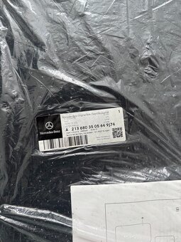 Mercedes Benz E třída (W213) koberečky original nové - 2