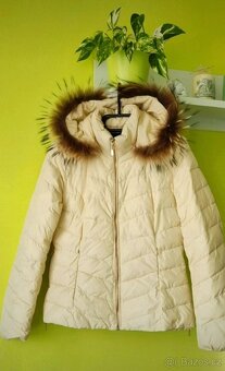 Dámská zimní bunda s kapucí Attentiff - 2