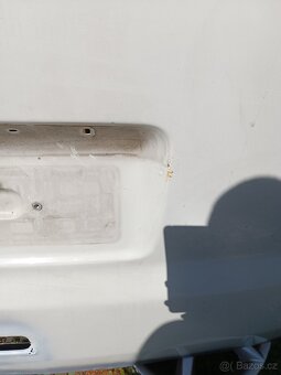 VW T5 Multivan, transportér  - páté dveře , víko kufru - 2