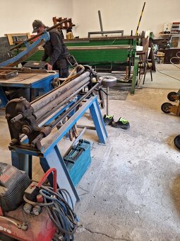 stáčečka, signovací stroje - 2