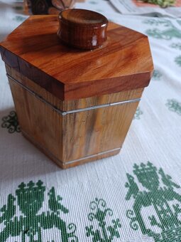 Dřevěná dóza - 2