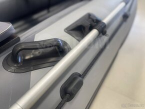 ČLUN YUKONA 320 Air Tank  1 x na vodě - 2
