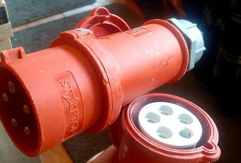 Zásuvka zástrčka 380V 32A 5ti kolík 400V - 2