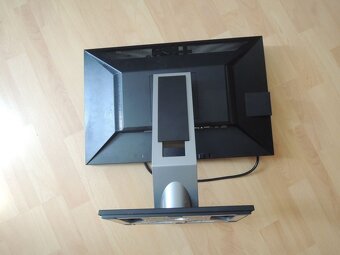 Monitor Dell P2210f - 2