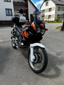 Honda africa twin 750 - 2