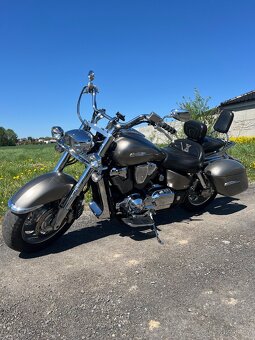 Honda VTX1800 - 2