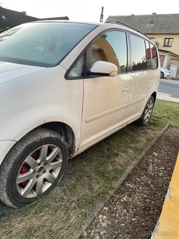 VW Touran,na náhradní díly - 2