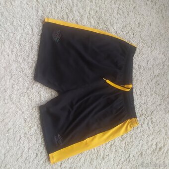Chlapecké sportovní kraťasy, vel. 158, Zn. Umbro - 2