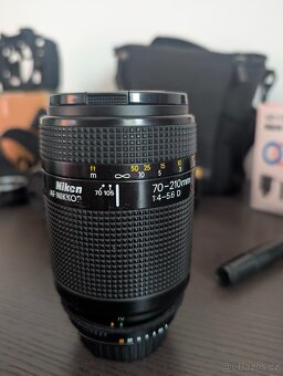 Nikon D7000 + 3 objektivy + bohaté příslušenství - 2