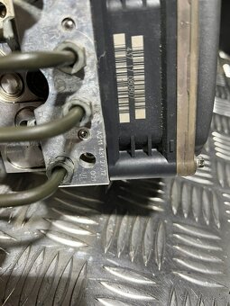 //Jednotka ABS Mercedes W163-W251 // - 2