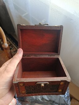 Luxusní retro dřevěná šperkovnice | 11,8x8,2x8,2 cm - 2