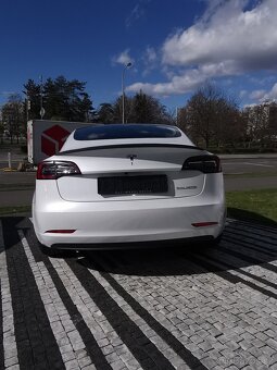 Tesla 3 Performance - 2