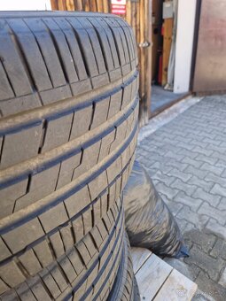 Pneu Hankook 275/35R22 - 2