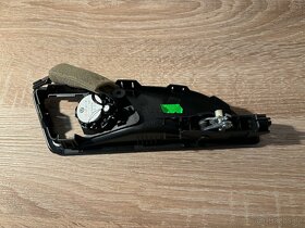 Klika vnitřních dveří - levá, zadní(Škoda Octavia II, Yeti) - 2