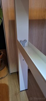 Rostoucí  dětský  stůl, jako nový - 2