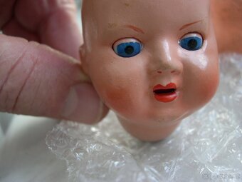 starožitná hlavička mrkací panenky, trup - 2