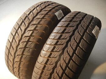 Nové zimní pneu Uniroyal 205/60R15 - 2
