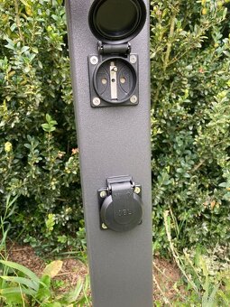 Zahradní zásuvkový sloupek - 2