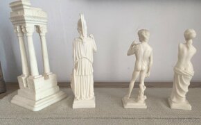 Alabastrové sloupy s částí schodiště - 2