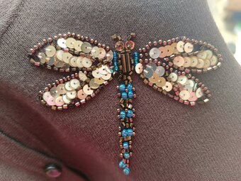 Hnědý dámský svetřík - S vel. - 2