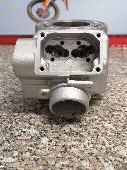 Yamaha yz 125 válec - 2