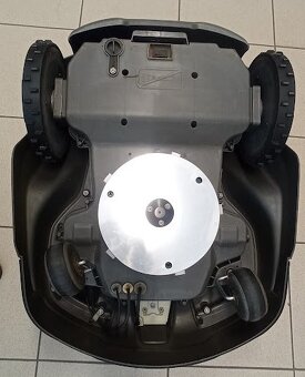 Robotická sekačka Husqvarna Automower 450X,vč. příslušenství - 2