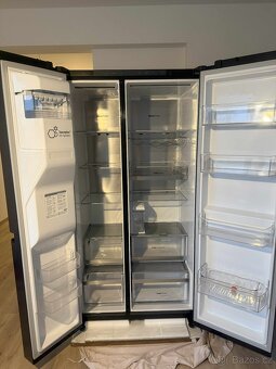 Americká lednice LG GSLE91EVAC černá/ocel - 2