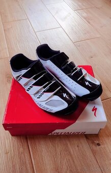 Dámské Specialized vel.40 Top stav - 2