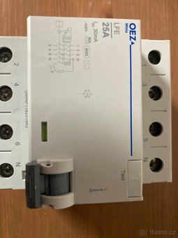 Proudový chránič - 2