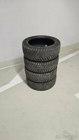 Zimné pneu Kumho 225/45 R17 - 2