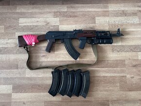 E&L AKM - 2