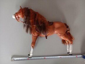 kůň mechanický Barbie Cali Girl H2595 Mattel - 2