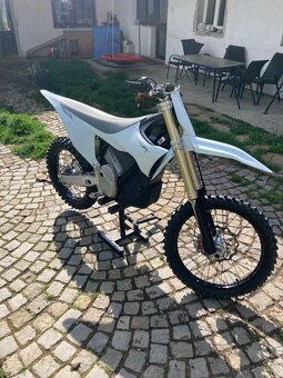 Stark varg 80hp - 2