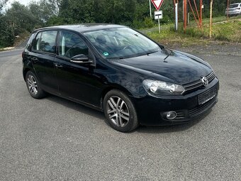 VW Golf VI 1.6MPi, r.2009, klima, STK v ceně - 2