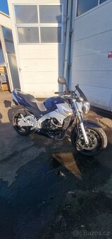 Suzuki GSR 600 - 2