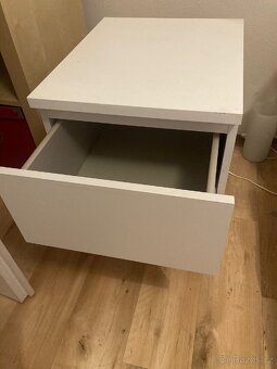 Noční stolky IKEA - 2