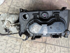 Audi A3 pravé přední světlo - 2