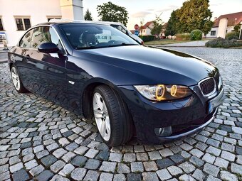 Kabriolet BMW 335i e93 2007 modro černá barva - 2