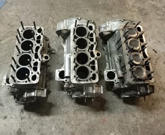 Komplet bloky motoru Škoda 1202,Octavia super,combi - 2
