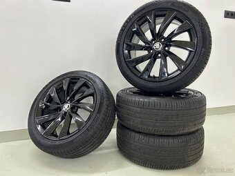 letní originál sada Škoda Superb III Pegasus 18" 5x112 - 2