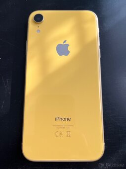 iPhone XR 64GB žlutý - 2