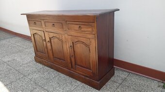 Starožitná komoda, nábytek z masívu - 2