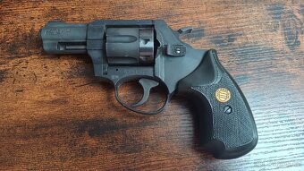 Flobert revolver KORA Brno 2,5" cal. 6mm - 2
